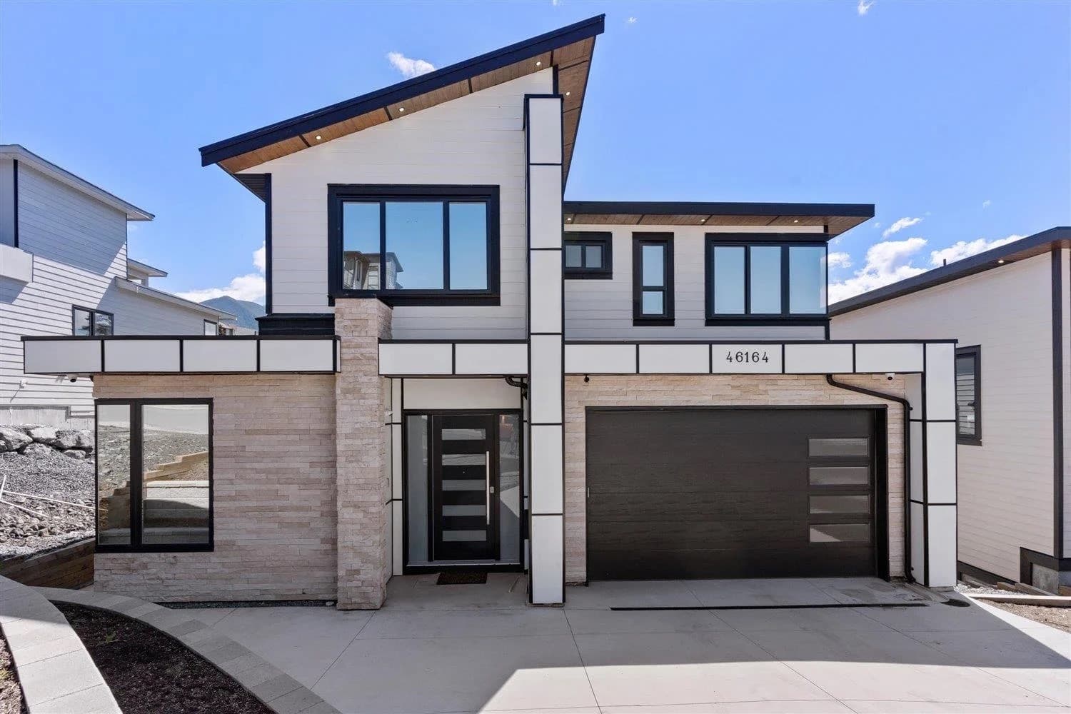 46164 Crestview Drive